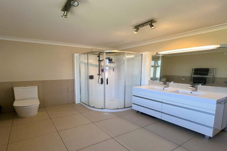 Photo of property in 36 Hinau Street, Woburn, Lower Hutt, 5011