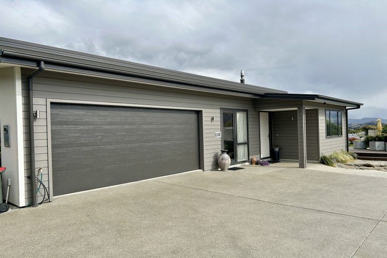 Photo of property in 4 Bovett Place, Wanaka, 9305