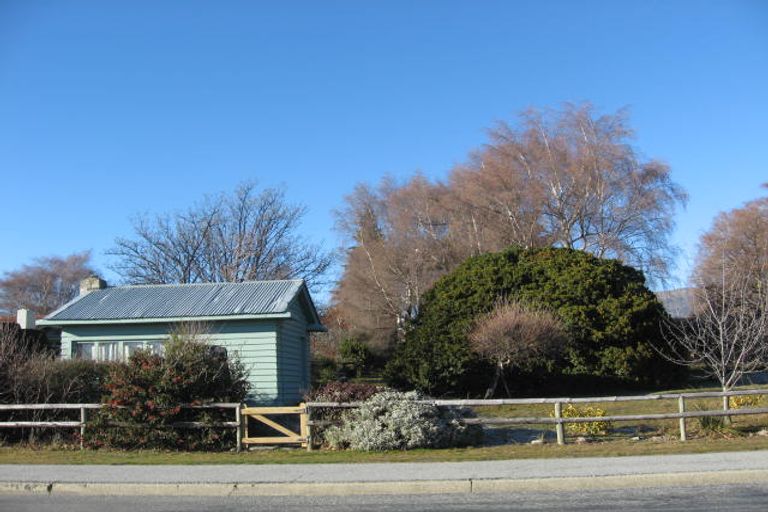 Photo of property in 165 Upton Street, Wanaka, 9305