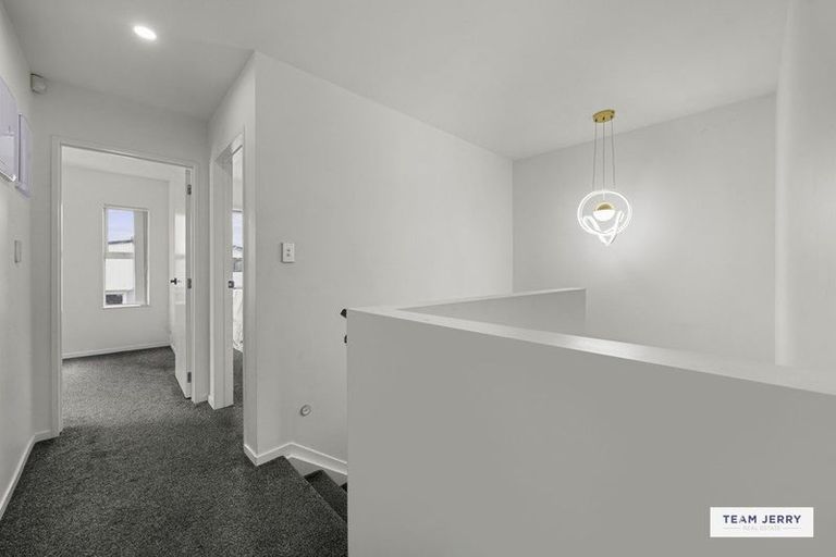 Photo of property in 30 Tumu Road, Papakura, 2110