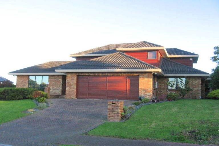 Photo of property in 25 Ferntree Terrace, West Harbour, Auckland, 0618