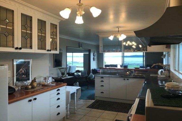 Photo of property in 1 Beach Road, Otumoetai, Tauranga, 3110