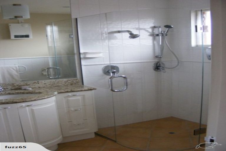 Photo of property in 2/292 Avonhead Road, Avonhead, Christchurch, 8042