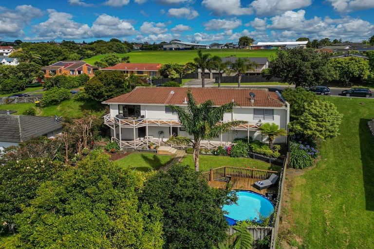 Photo of property in 59 Spence Road, Henderson, Auckland, 0612