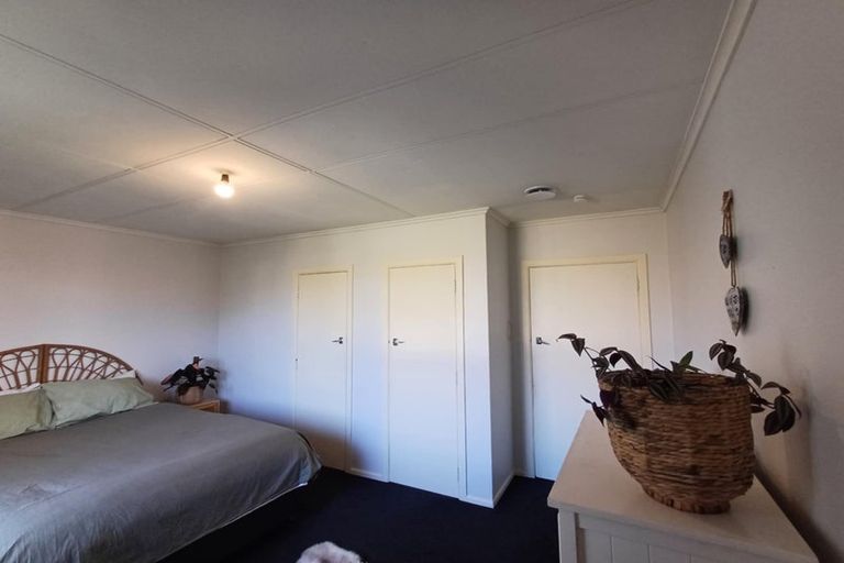 Photo of property in 18 Piper Place, Roslyn, Palmerston North, 4414