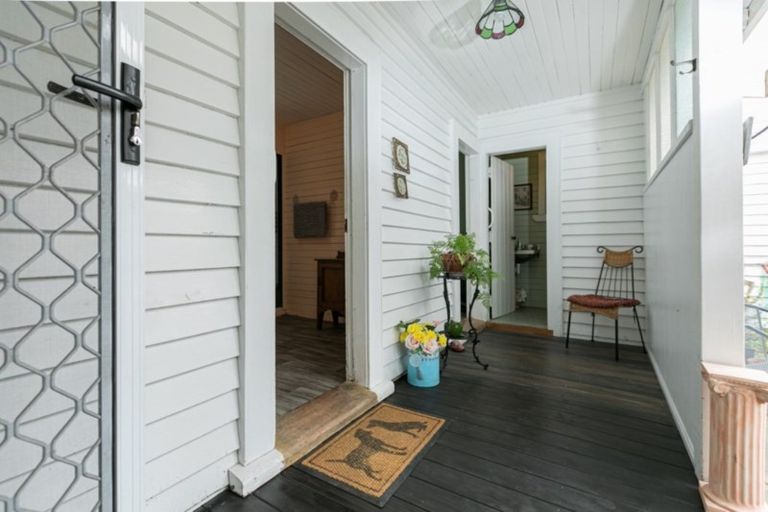 Photo of property in 6 Rose Street, Waipawa, 4210