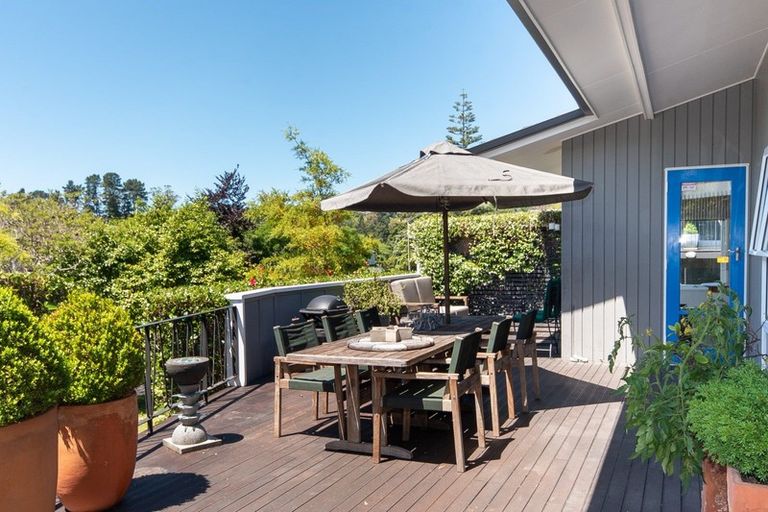 Photo of property in 44 Tauroa Road, Havelock North, 4130