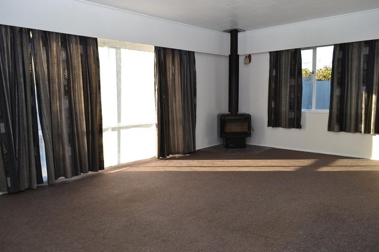 Photo of property in 19 Shortland Street, Tamatea, Napier, 4112