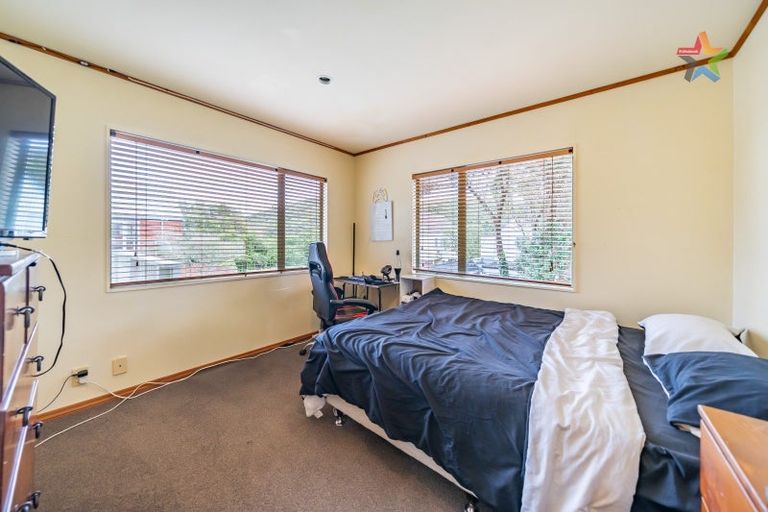 Photo of property in 16 Haast Close, Kelson, Lower Hutt, 5010