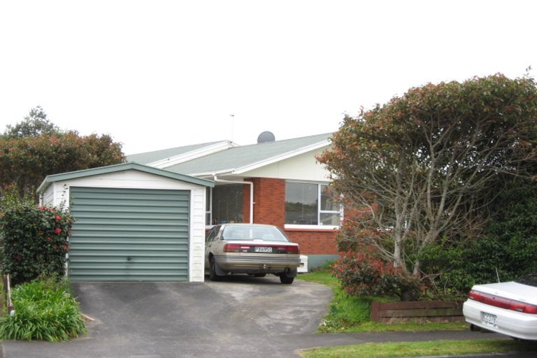 Photo of property in 11a Riversdale Drive, Merrilands, New Plymouth, 4312