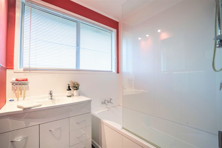 Photo of property in 26 Collean Street, Wallacetown, 9816