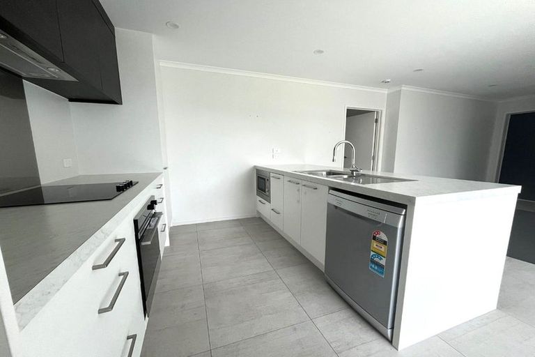 Photo of property in 7a Collingwood Road, Waiuku, 2123