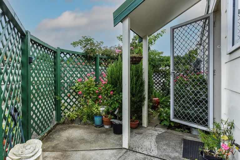 Photo of property in 2/12 Marsden Road, Stoke, Nelson, 7011