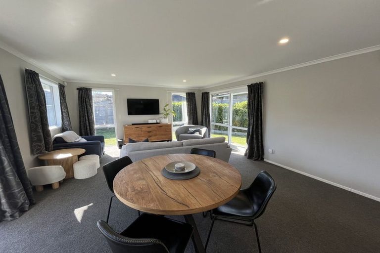 Photo of property in 33 Tradewinds Drive, Whitby, Porirua, 5024