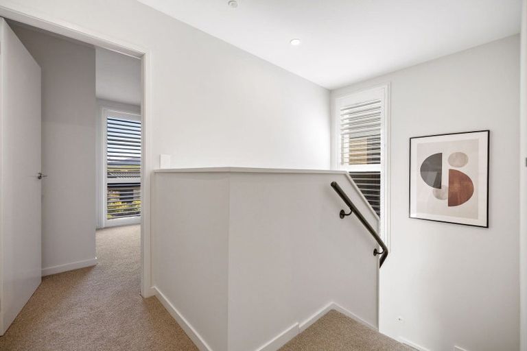 Photo of property in 9 Mulholland Drive, Jacks Point, 9371