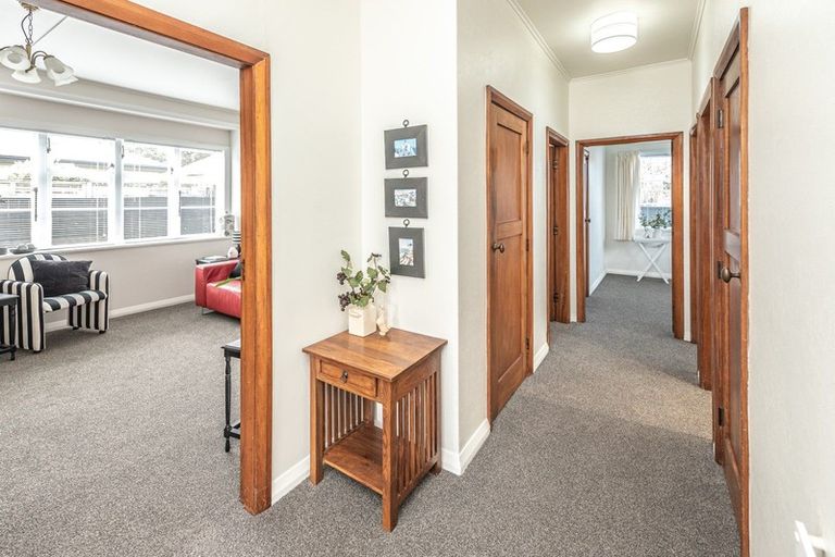 Photo of property in 17a Taranaki Street, Saint Johns Hill, Whanganui, 4501