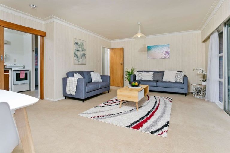 Photo of property in 1/38 Coronation Road, Hillcrest, Auckland, 0627
