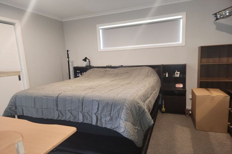 Photo of property in 43c Wainuiomata Road, Wainuiomata, Lower Hutt, 5014