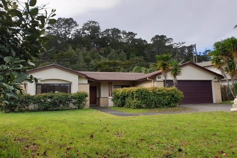 Photo of property in 4 Kristin Lane, Albany, Auckland, 0632