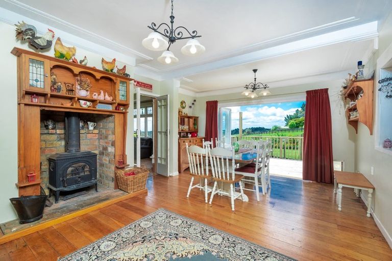 Photo of property in 12 Mildon Road, Waitakere, Auckland, 0782