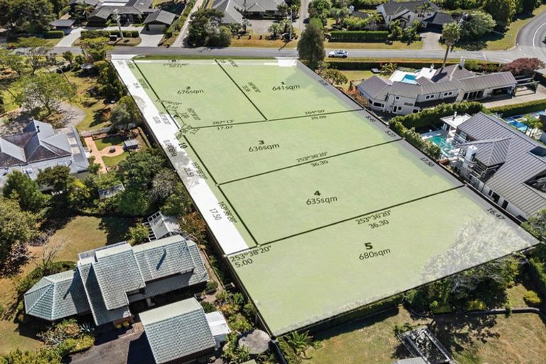 Photo of property in 11 Oscar Road, Greenhithe, Auckland, 0632