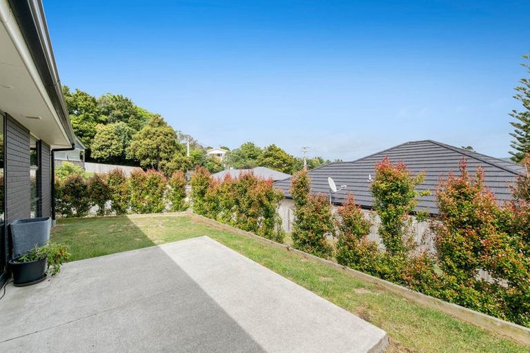Photo of property in 3 St Julia Court, Helensville, 0800