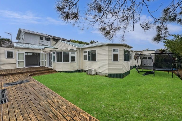 Photo of property in 25a Trafalgar Street, Johnsonville, Wellington, 6037
