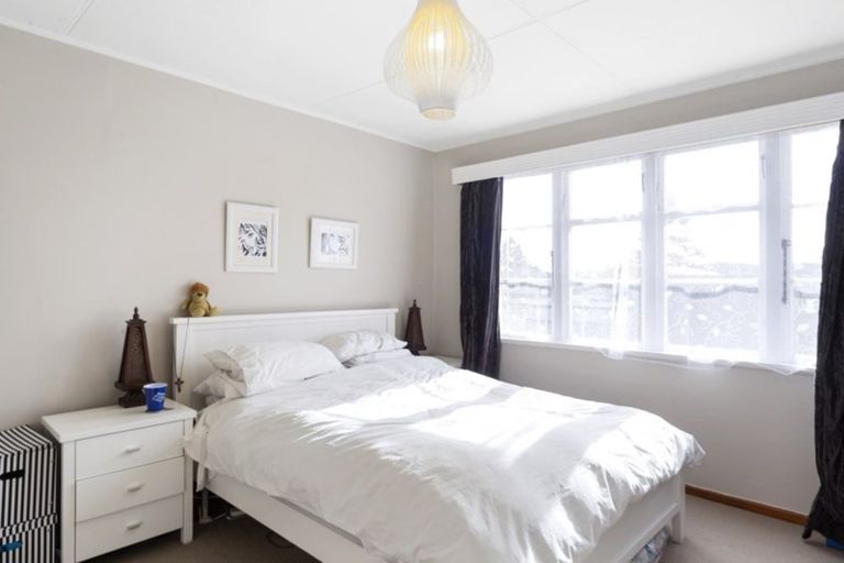 Photo of property in 99 Fairfield Road, Fairfield, Hamilton, 3214