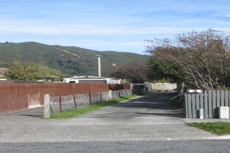 Photo of property in 2a Harris Street, Naenae, Lower Hutt, 5011