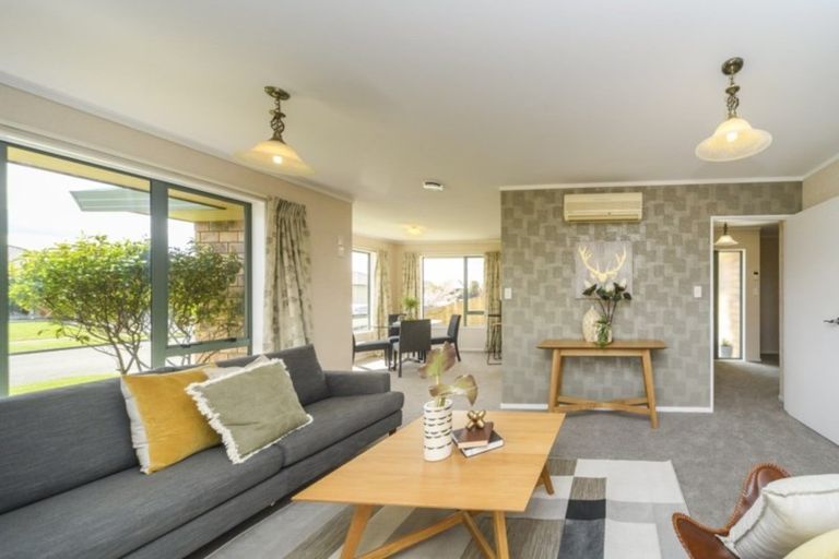 Photo of property in 63 Meridian Grove, Kelvin Grove, Palmerston North, 4414