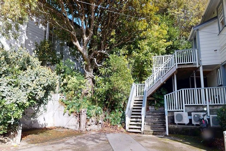 Photo of property in 44 Aurora Terrace, Kelburn, Wellington, 6012