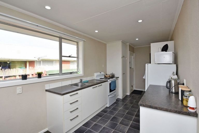 Photo of property in 69 Glenalmond Crescent, Rockdale, Invercargill, 9812