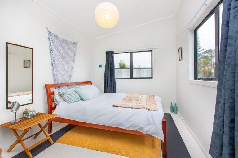 Photo of property in 30 Manukau Road, Raglan, 3225