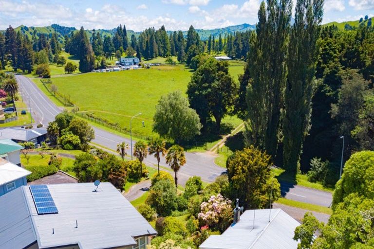 Photo of property in 136 Golf Road, Taumarunui, 3920