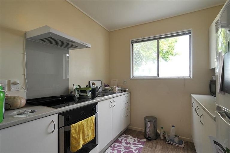 Photo of property in 71a Randwick Crescent, Moera, Lower Hutt, 5010