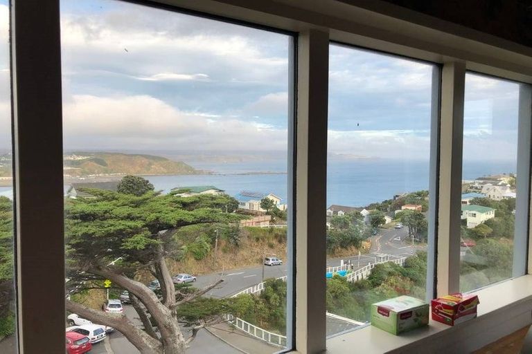 Photo of property in 63 Houghton Bay Road, Houghton Bay, Wellington, 6023