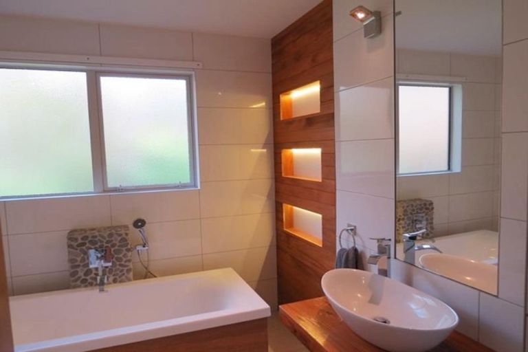 Photo of property in 172b Molesworth Street, New Plymouth, 4312