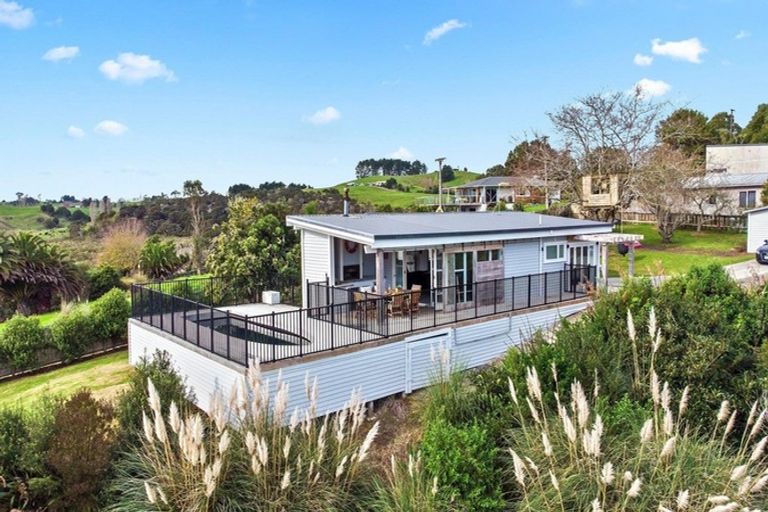 Photo of property in 133 Wharf Road, Port Albert, Wellsford, 0973