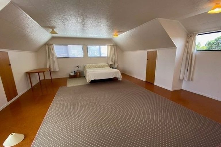 Photo of property in 18 Riverside Road, Orewa, 0931