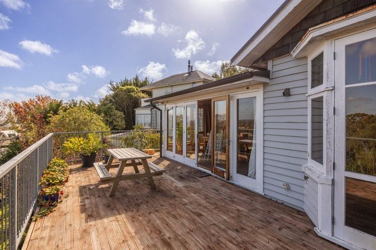 Photo of property in 40 Hackthorne Road, Cashmere, Christchurch, 8022