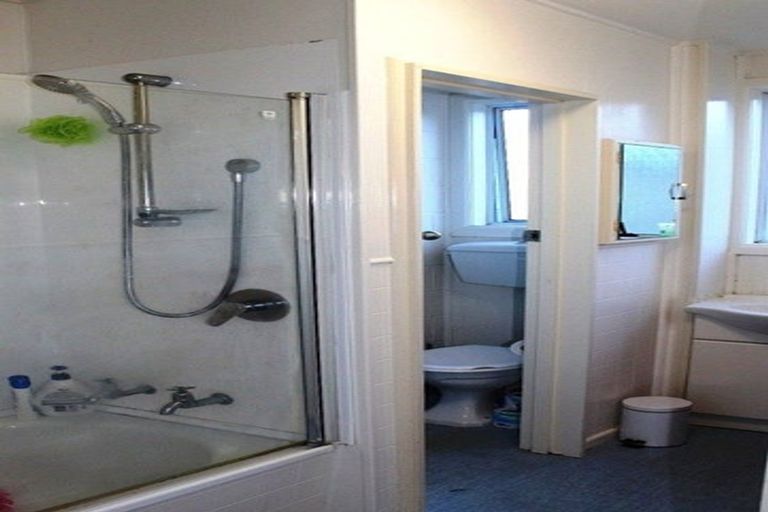 Photo of property in 212 Kaikorai Valley Road, Bradford, Dunedin, 9011