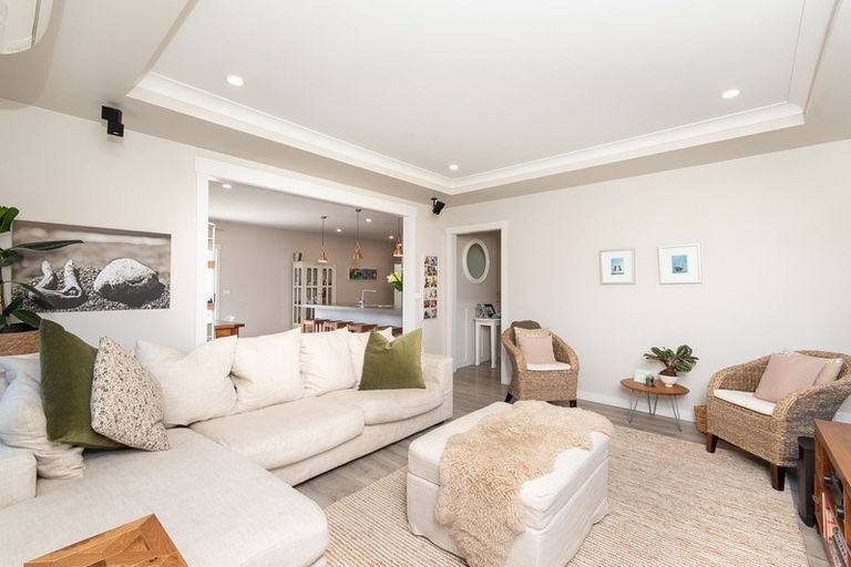 Photo of property in 12 Ruakituri Place, Te Awa, Napier, 4110