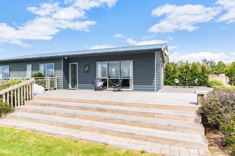 Photo of property in 2206 Cove Road, Mangawhai, 0573