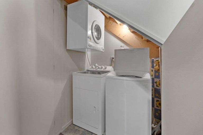 Photo of property in 22a Evergreen Place, Sunshine Bay, Queenstown, 9300