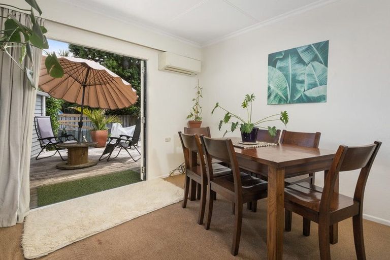 Photo of property in 11 Roretana Drive, Athenree, Katikati, 3177