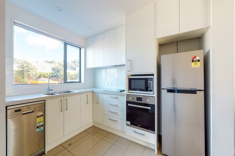 Photo of property in 15/2 Stone Street, Miramar, Wellington, 6022