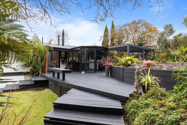 Photo of property in 87 Poplar Grove, Whalers Gate, New Plymouth, 4310