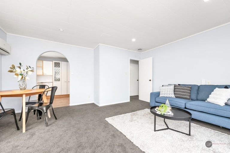 Photo of property in 68a Gemstone Drive, Birchville, Upper Hutt, 5018