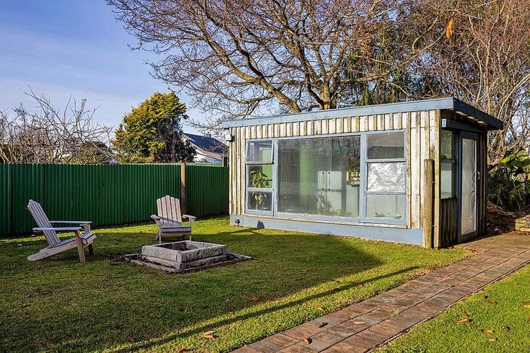 Photo of property in 70 Victoria Street, Hawera, 4610