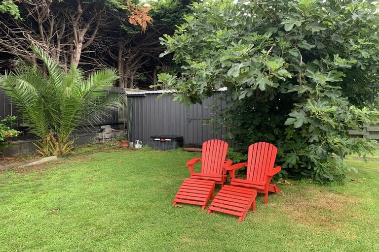 Photo of property in 12 Watson Drive, Paraparaumu Beach, Paraparaumu, 5032